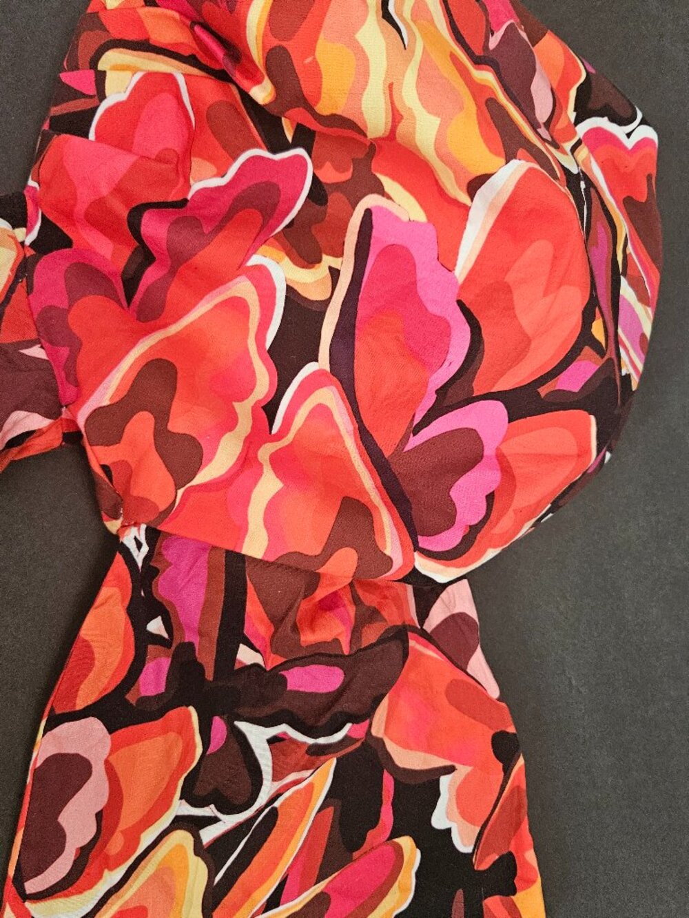 THE summer statement piece ... - Picture 4 of 4